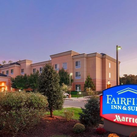 Fairfield Inn & Suites By Marriott Mahwah Exterior photo